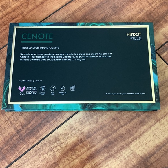 HIPDOT eyeshadow palate - Picture 2 of 3